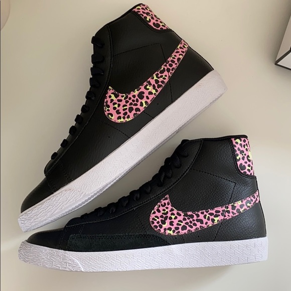 NEW Nike blazer mid black rare sneakers - Picture 5 of 8